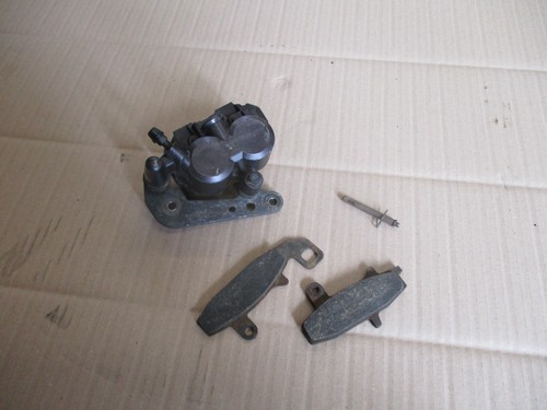 Etrier frein avant pour - etrier,
